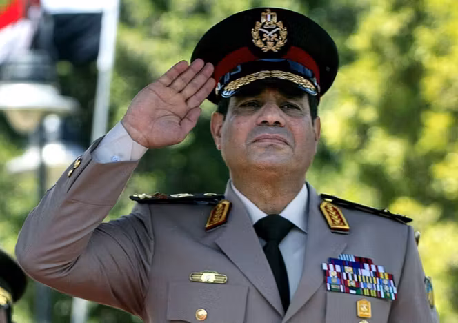 Égypte : Le Président Al- Sissi a promu aux grades supérieurs les commandants de la Marine et de l’armée de l’air