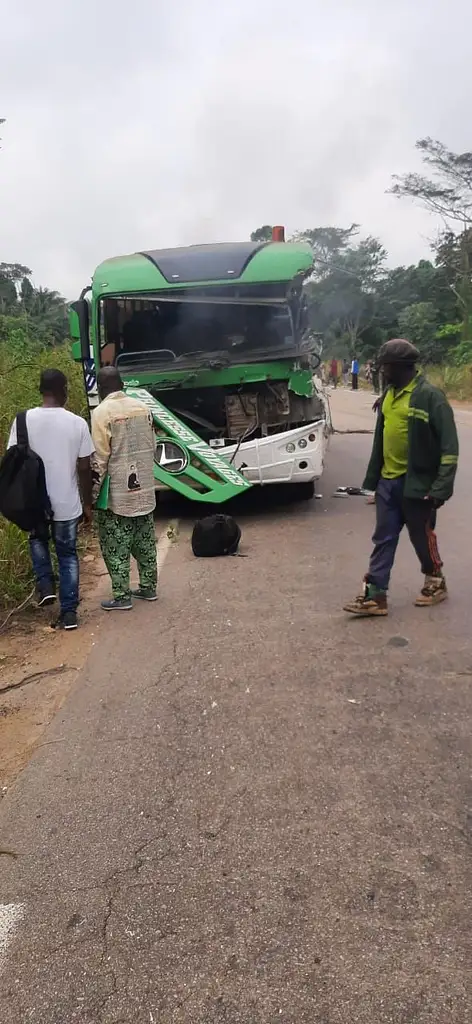Cameroun  : Plusieurs blessés graves dans un accident de la circulation après Boumnyebel sur l&rsquo;axe Douala- Yaoundé