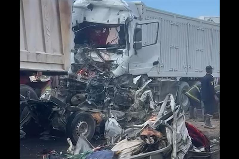 Egypte : 18 morts dans la collision d&rsquo;un camion et d&rsquo;une camionnette