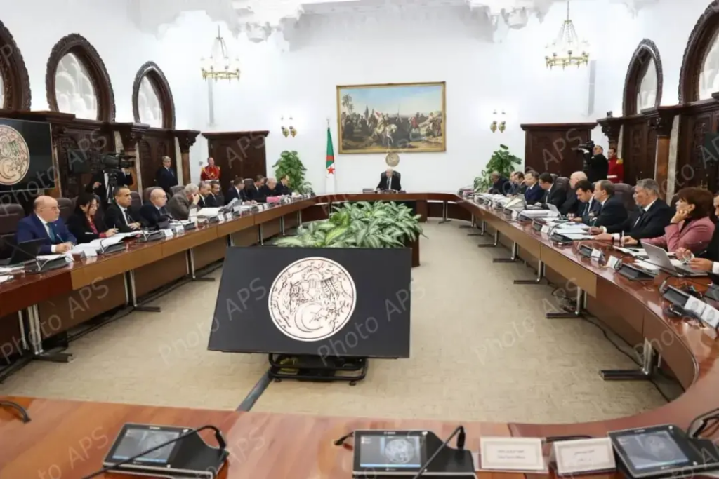 Algérie : Le président de la République préside une réunion du Conseil des ministres
