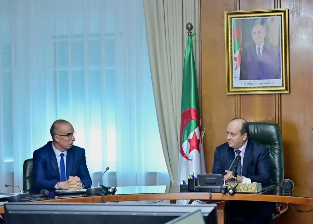 Algérie : Le Premier ministre installe M. Kamel Oukaci dans ses nouvelles fonctions de directeur général de l&rsquo;ONS