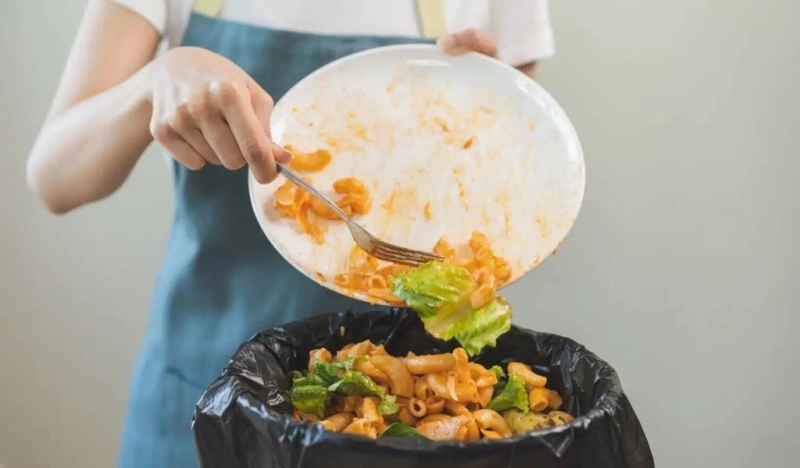 Les Marocains jettent 4,2 millions de tonnes de nourriture à la poubelle