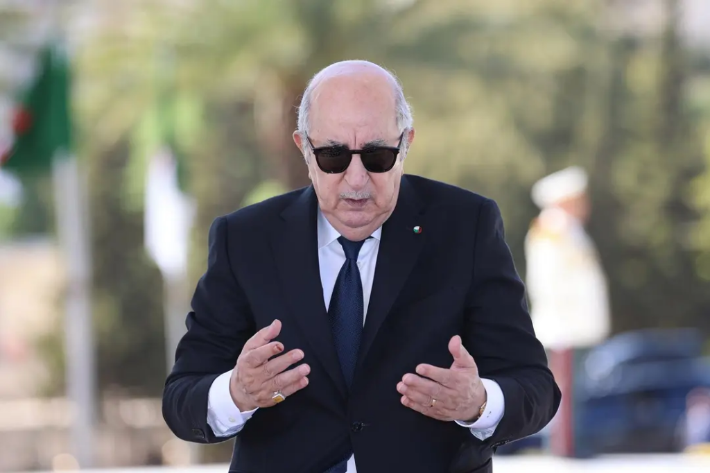 Algérie : Le président de la République présente ses condoléances aux familles des trois martyrs tombés au champ d&rsquo;honneur dans la 5ème Région militaire