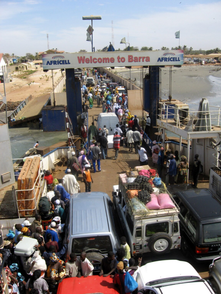 Gambie : un ferry hybride écologique de nouvelle génération à Banjul