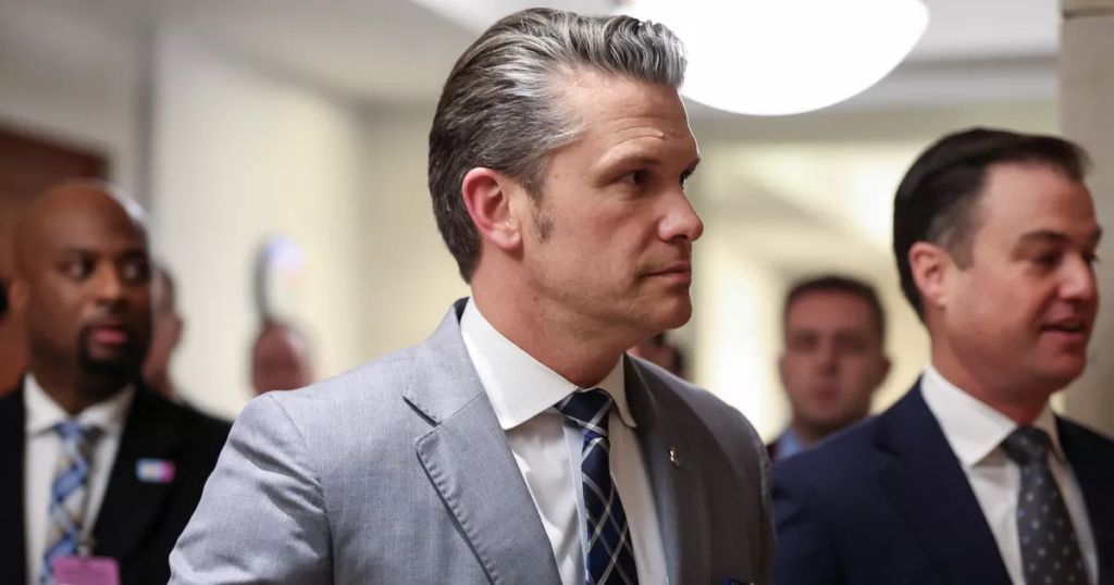 Un sous-marin américain a coulé un navire iranien dans l’océan Indien, confirme Pete Hegseth