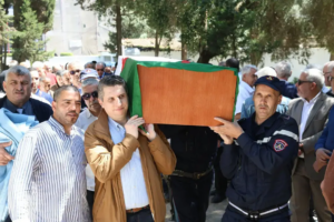 Algérie : Le défunt Chems Eddine Chitour inhumé au cimetière de Baba Hassen à Alger