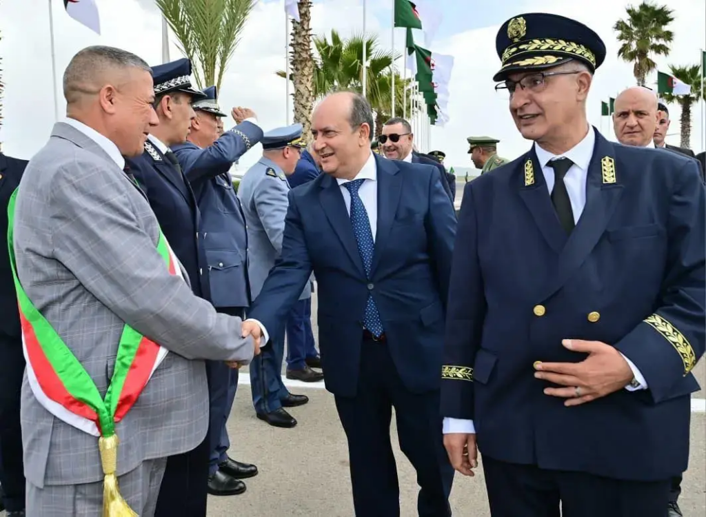 Algérie : Chargé par le président de la République, le Premier ministre arrive à Batna pour une visite de travail et d&rsquo;inspection