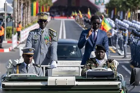 Sénégal : Diomaye Faye relance les défilés décentralisés depuis Thiès