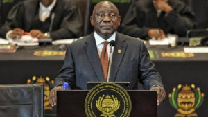 Afrique du Sud : le président Ramaphosa n&rsquo;entend pas démissionner