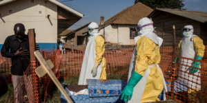 Épidémie d&rsquo;Ebola en RDC : après plus de 80 morts, l&rsquo;OMS décrète l&rsquo;urgence sanitaire internationale