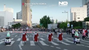 Corée du Sud : des milliers de personnes assistent au défilé de moines robots dans les rues de Séoul