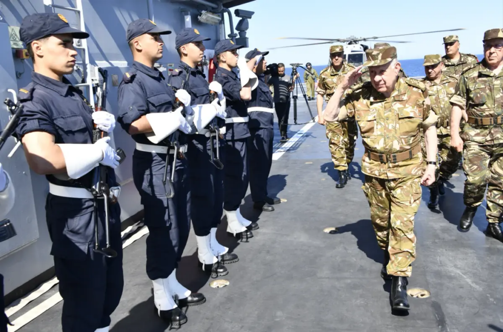 Algérie : Le Général d&rsquo;Armée Saïd Chanegriha supervise à Jijel deux exercices tactiques, naval et aérien