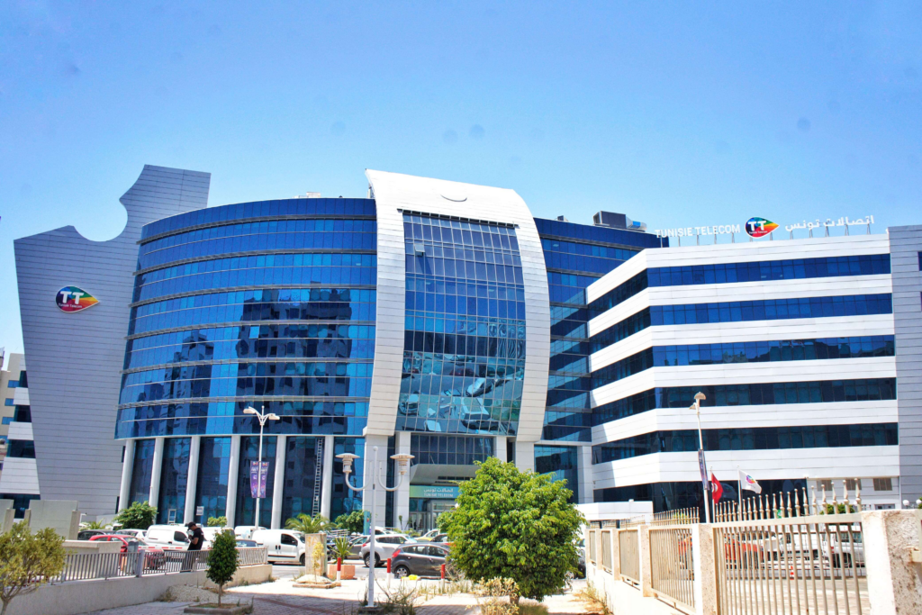 Tunisie : des hackers ont piraté l’application de Tunisie Telecom