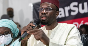 Sénégal : la démission du président de l’Assemblée nationale ouvre la voie à Ousmane Sonko
