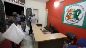 Côte d&rsquo;Ivoire : dissolution de la Commission électorale (officiel)
