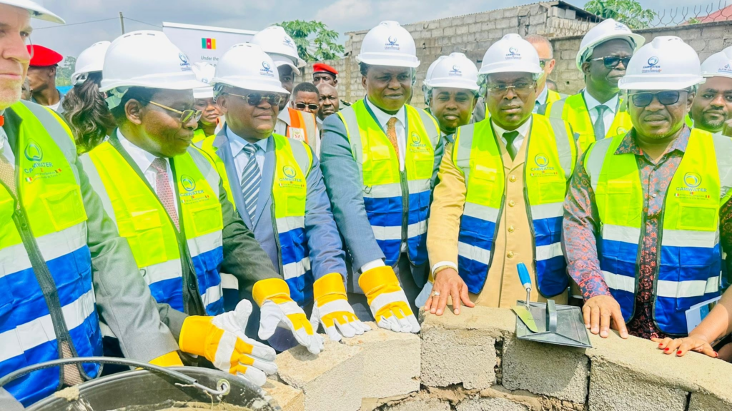 Cameroun : La première pierre du Projet de reconfiguration du système d’alimentation en eau potable de la ville de Yaoundé a été posée