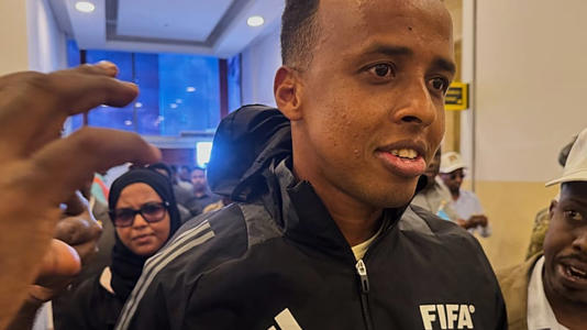 Mondial 2026 : l&rsquo;arbitre somalien Omar Artan touchera son salaire complet