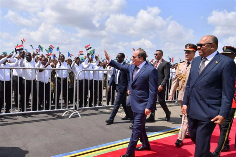 Al-Sissi arrive en Tanzanie, une visite placée sous le signe de la coopération avec le continent africain