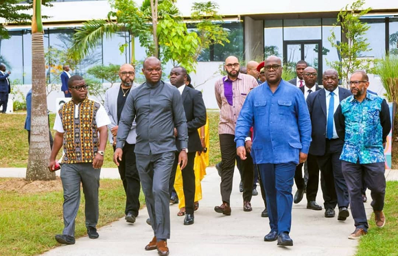 Au Gabon, le Président Tshisekedi encourage ses pairs à s’investir pour moderniser l’Afrique