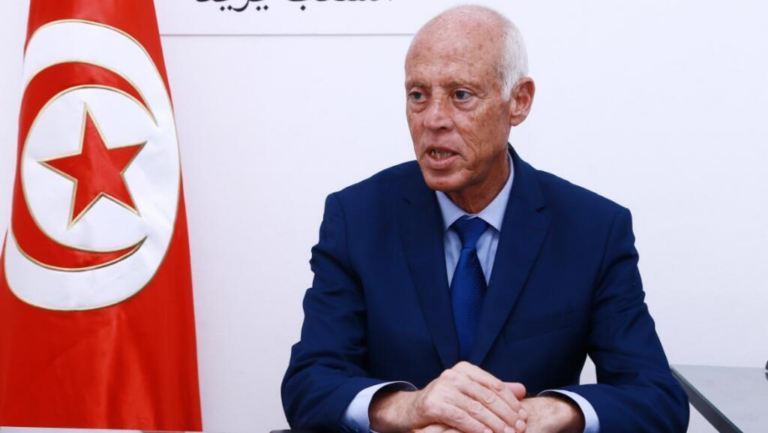 Près de 2 500 manifestants à Tunis, cinq ans après le coup de force du président Kaïs Saïed