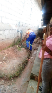 Cameroun – Lutte contre la fraude à Yaoundé : 21 concessions et une dizaine de baraques alimentées illégalement en eau potable démantelées