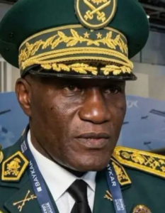 Cameroun : ce qu’il faut savoir sur Hippolyte Ebaka, le vrai patron de l’armée
