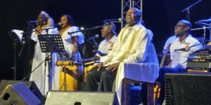 Gabon- concert de Pierre-Claver Akendengué à Omboué : pari réussi