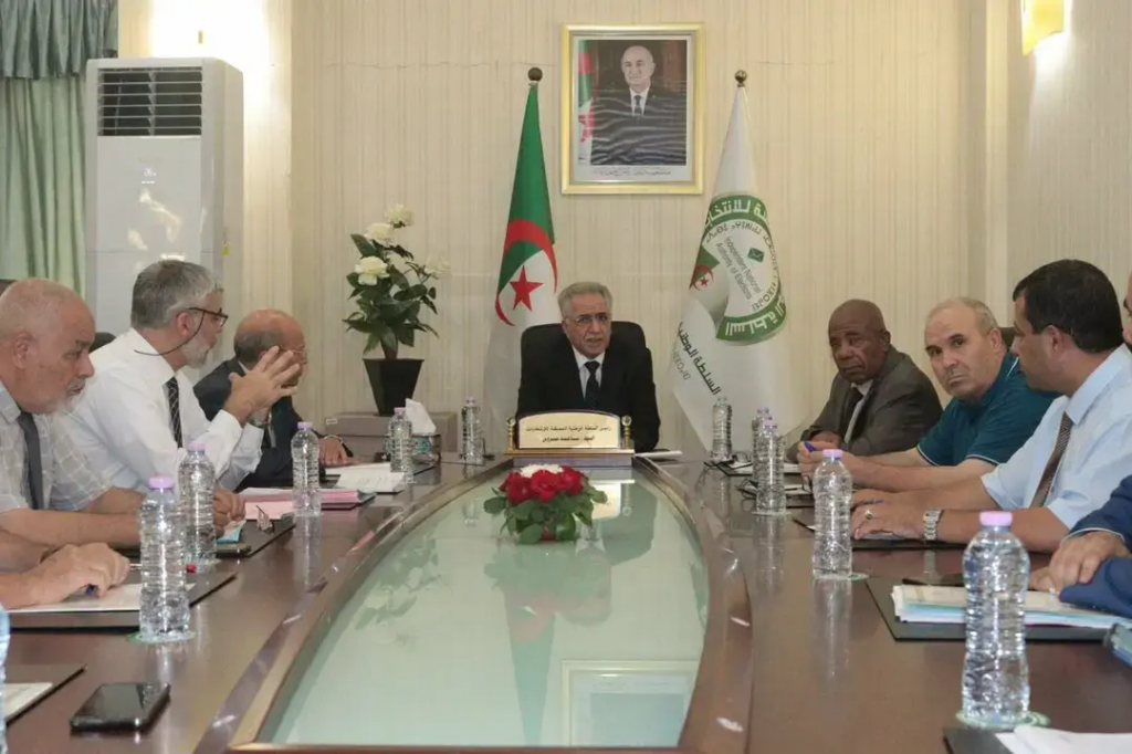 Algérie : Validation de la liste des coordinateurs communaux de l&rsquo;Agence des élections pour les élections locales du 28 novembre