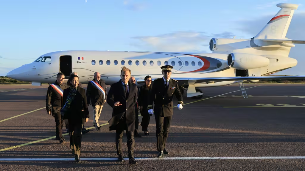 Saint-Pierre-et-Miquelon : Emmanuel Macron va rencontrer le Premier ministre canadien, Mark Carney, à 16h30