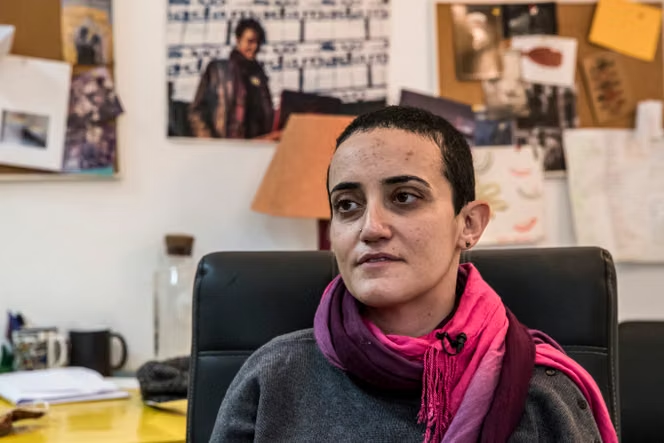 Égypte : La journaliste Lina Attalah libérée après une lourde amende