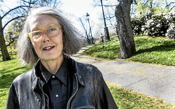 La Canadienne Anne Carson remporte le prix Nobel de littérature 2026